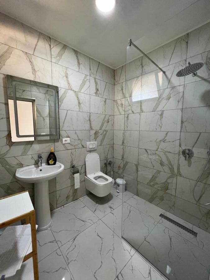 Restorant Hotel Xheni Shetaj Ngoại thất bức ảnh